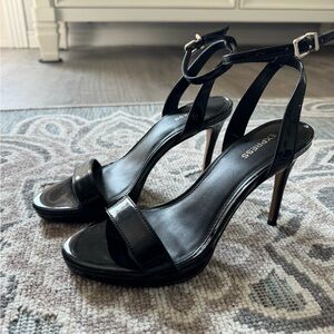 Express Glossy Patent Finish Round Toe Black Heels Size 7
